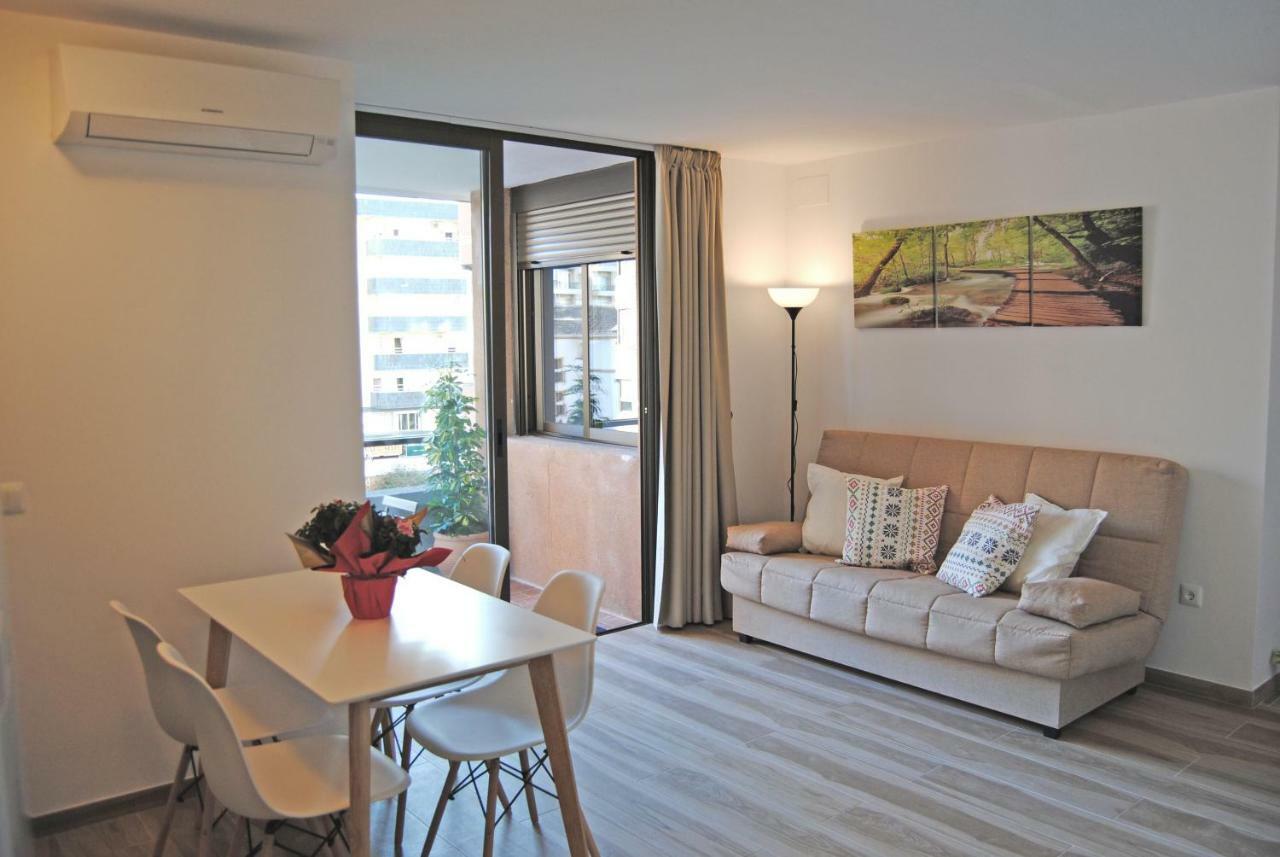 Recently Refurbished Apartment With Sea Views. ฟูเอนฮิโรลา ภายนอก รูปภาพ